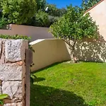 Two-Room Apartment Facing The Pool In An Elegant Setting Just 2 Km From The Sea